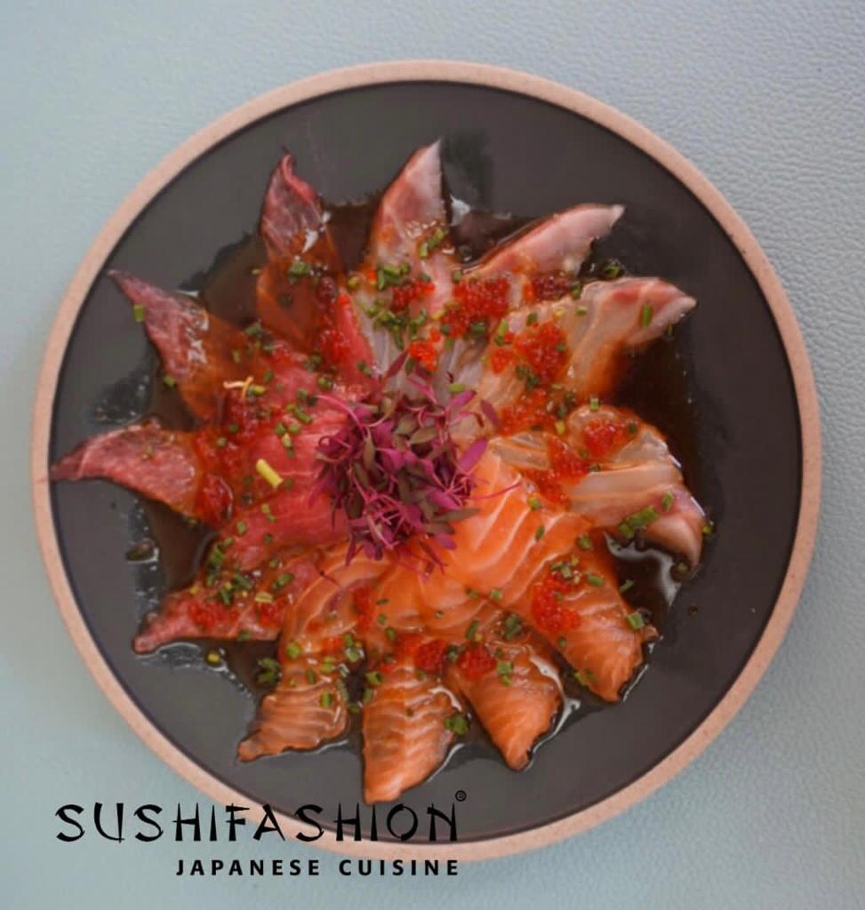 Festival do sushi com desconto = 16,10€ Carpaccio de salmão afrodisíaco 12 fatias de sashimi de salmão como molho afrodisíaco ( peça braseado ou ao natural )